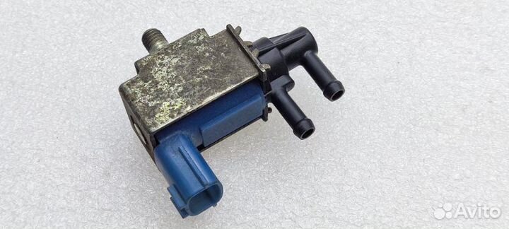 Клапан электромагнитный Nissan Teana J31 VQ35DE