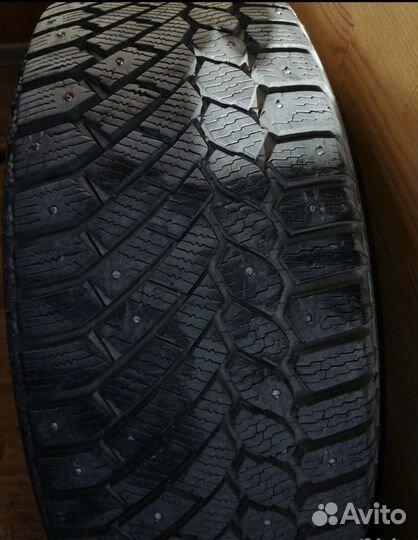 Gislaved Nord Frost 200 225/55 R17
