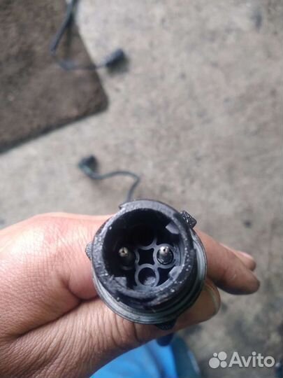 Датчик положения коленвала Volvo FH12