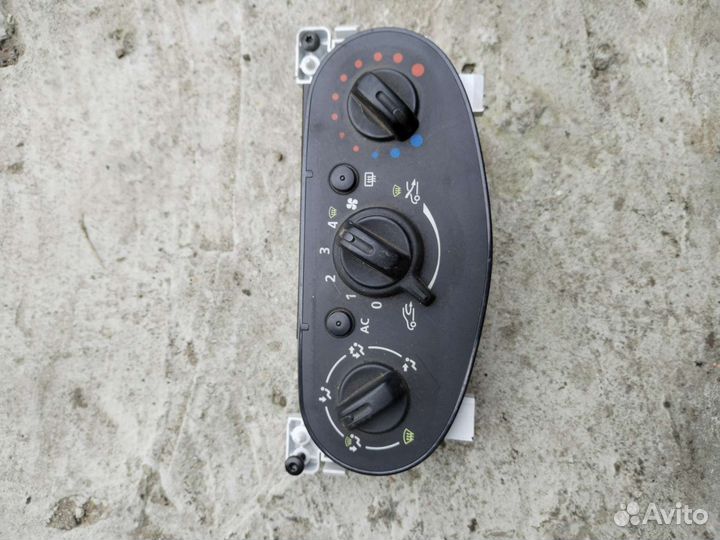 Блок климата Рено Сандеро степвэй