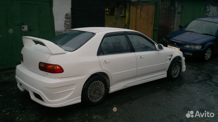 Крылья AutoR с жабрами honda civic 5