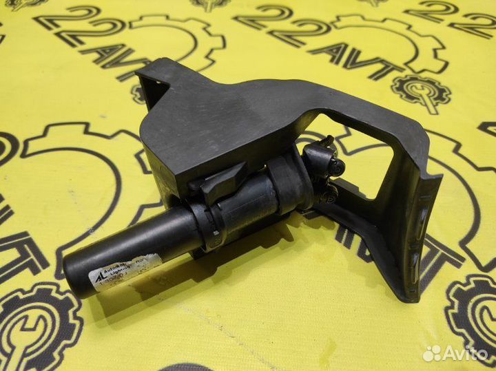 Форсунка омывателя фар передняя левая Volkswagen