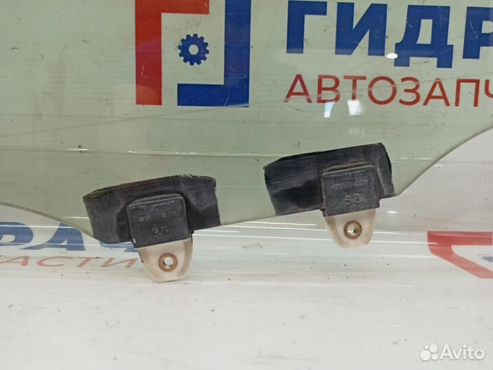 Стекло двери передней правой Honda Fit 73300SAA000