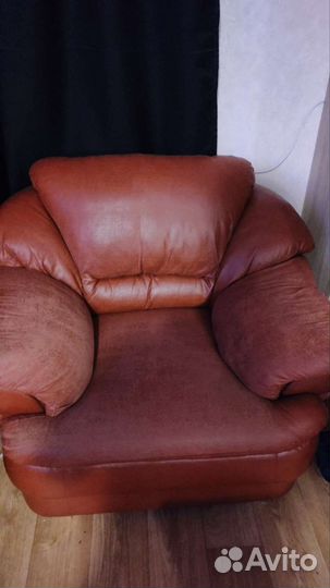 Диваны и кресло