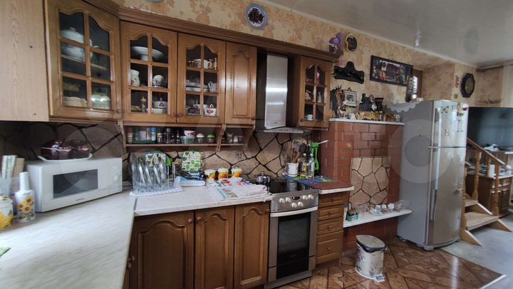 Дом 380 м² на участке 45 сот.