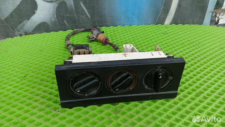 Блок управления климат контролем Ауди 80