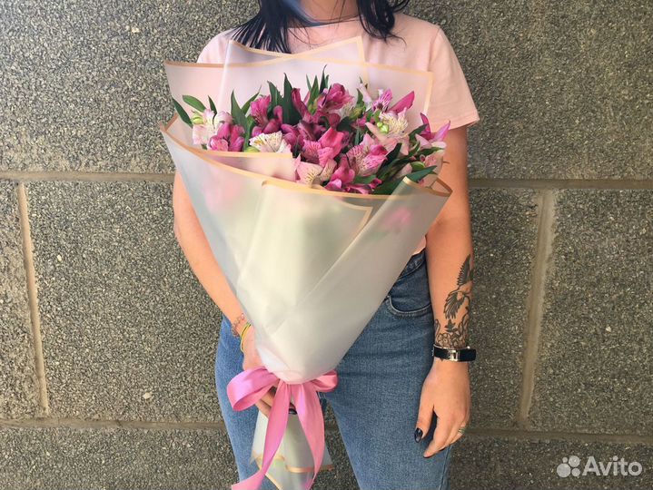 Букет из 11 альстромерий (микс)