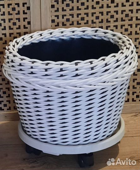 Вазон для цветов