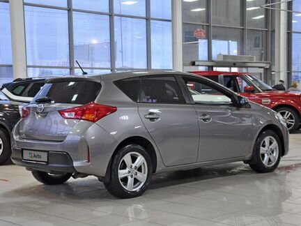 Toyota Auris 1.6 CVT, 2013, 141 000 км