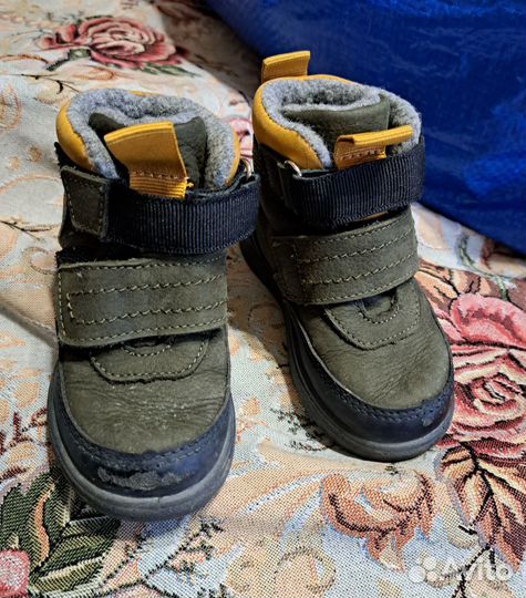 Ботинки теплые 22