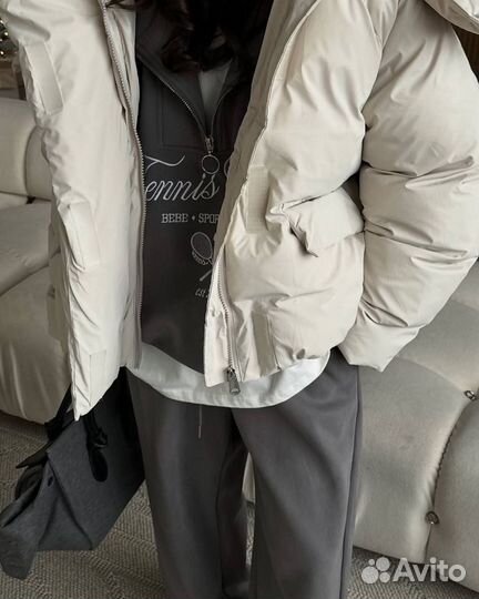 Женский спортивный костюм