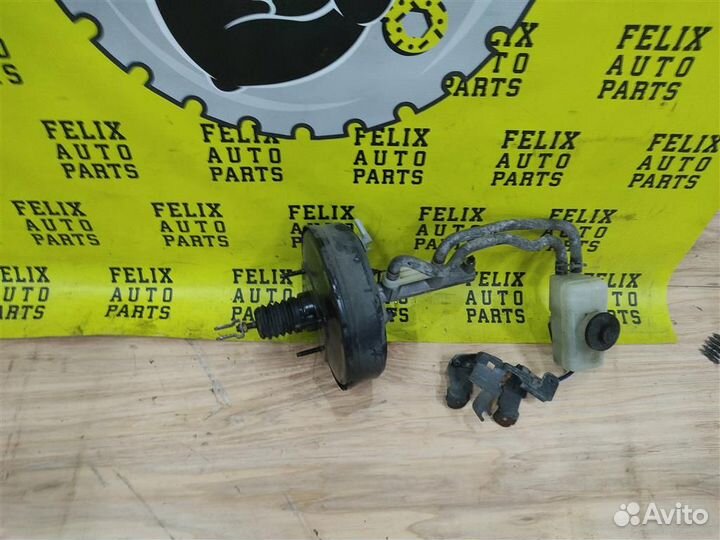 Главный тормозной цилиндр Toyota Corolla Spacio