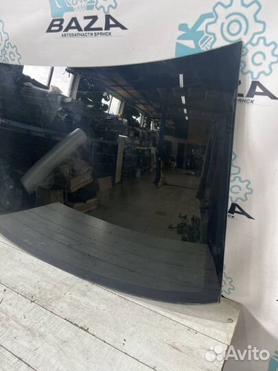 Заднее стекло Lexus IS II