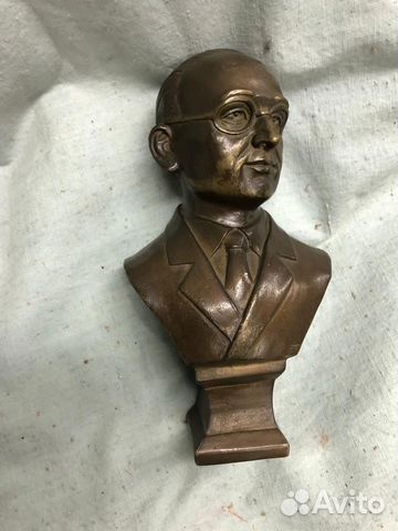 Бюст Лаврентий Павлович берия