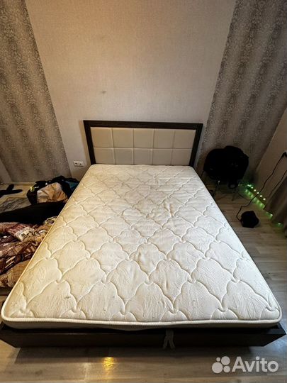 Кровать двухспальная 160*200