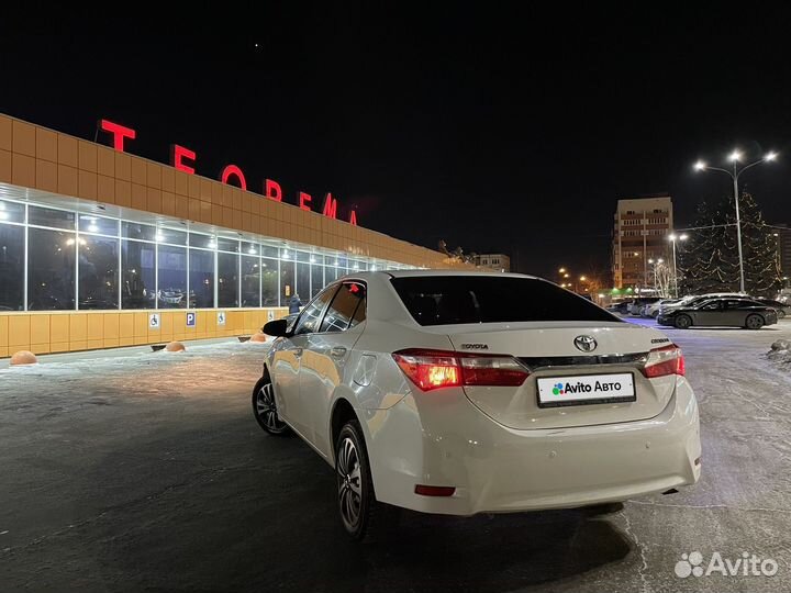 Toyota Corolla 1.6 CVT, 2013, битый, 137 000 км