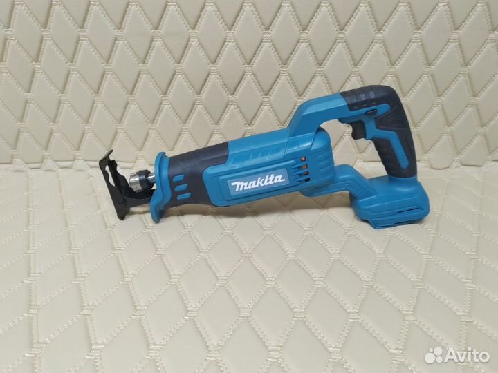 Сабельная пила Makita под АКБ 18-21v, Тушка