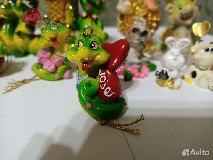 Фигурки и статуэтки керамические, сувениры 14 штук