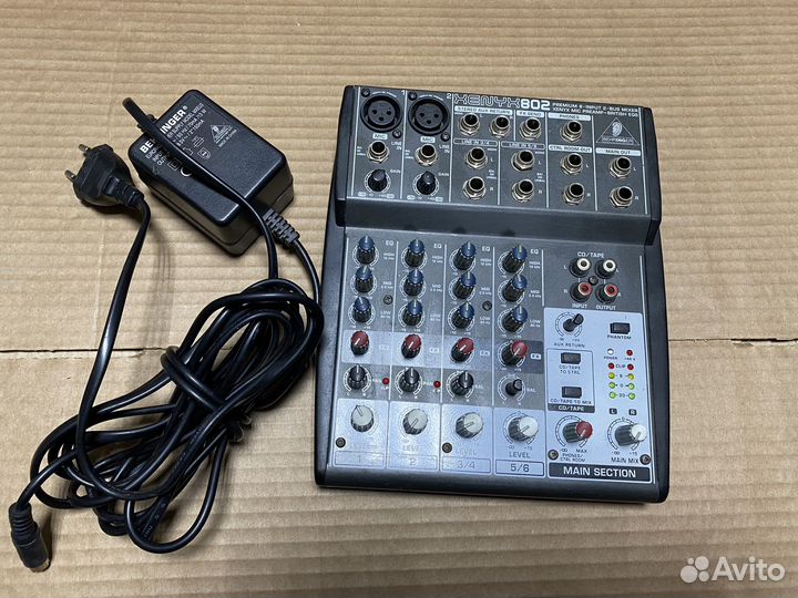 Микшерный пульт behringer xenyx 802
