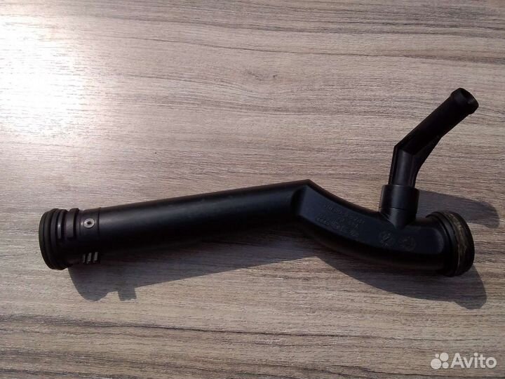 Трубка системы охлаждения Skoda Fabia