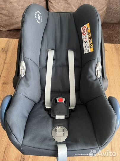 Детское автокресло от 0 maxi cosi