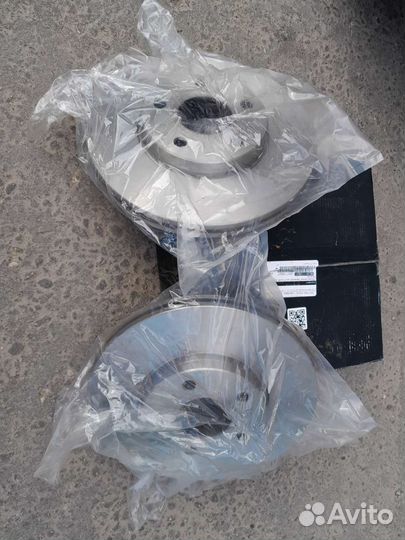 Тормозные диски передние Ford фокус.с макс