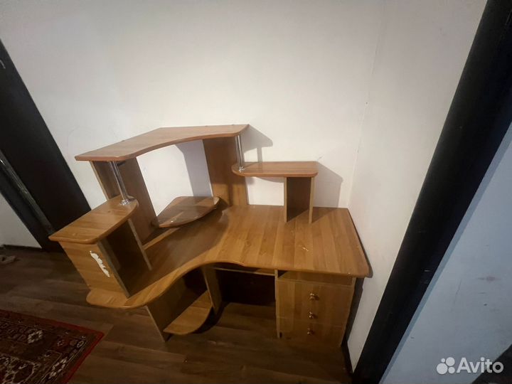 Стол письменный б/у