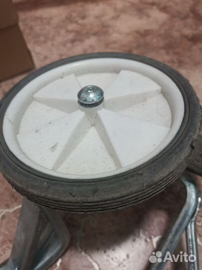 Дополнительные колеса для детского велосипеда