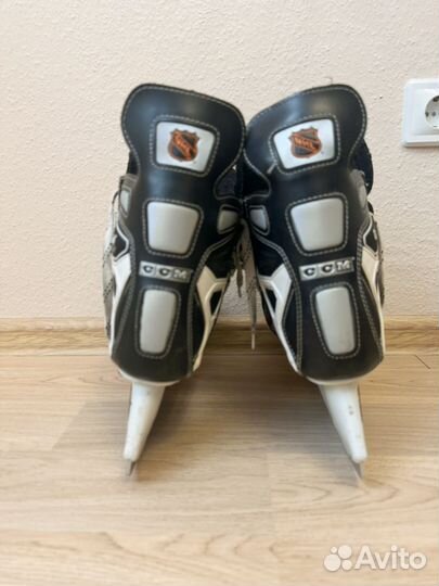 Коньки хоккейные CCM 192