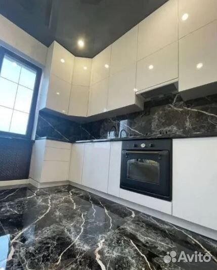 Модульная кухня белая