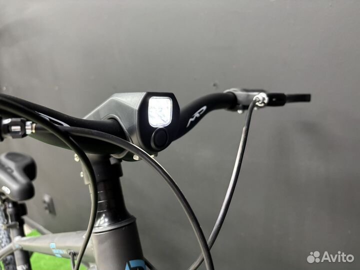 Новый алюминиевый велосипед