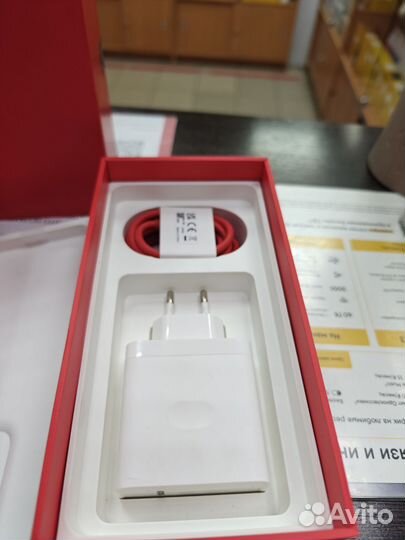 OnePlus 10T, 8/128 ГБ