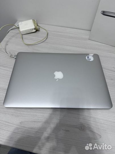 Apple MacBook Pro 15 mid 2015 16/512