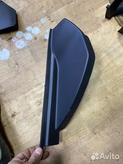 W166 W292 M ML GLE боковая заглушка торпеды левая
