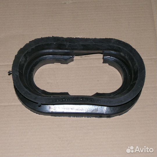 Уплотнитель люка пола рычага кпп камаз