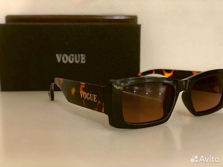 Солнцезащитные очки женские