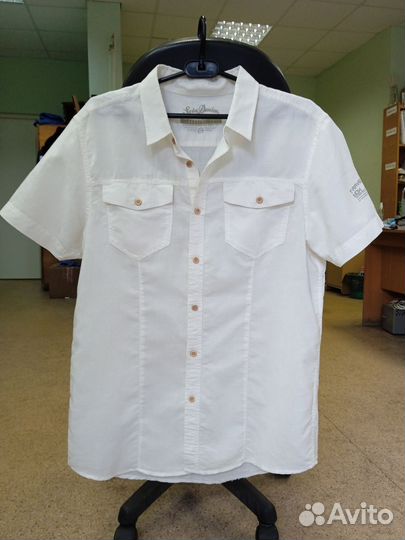 Мужская льняная рубашка с коротким рукавом