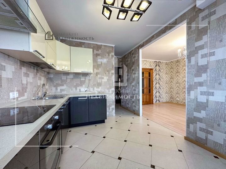 3-к. квартира, 82,6 м², 21/24 эт.