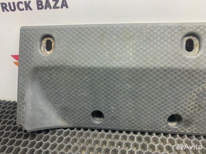 Накладка на порог внутренняя Mercedes-Benz Actros