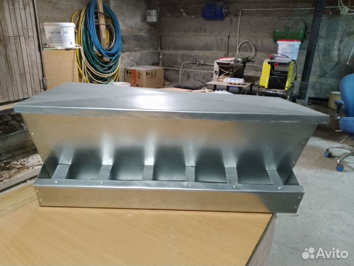 Кормушка бункерная для кур, бройлеров, индюков