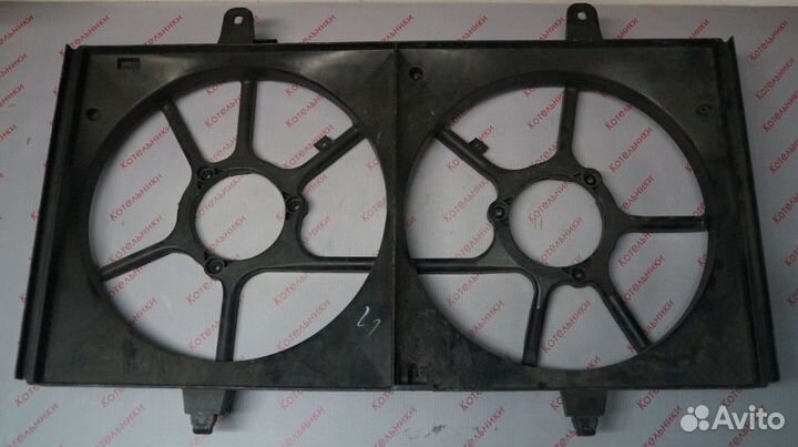 Nissan 21483-9Y000 Диффузор вентиляторов