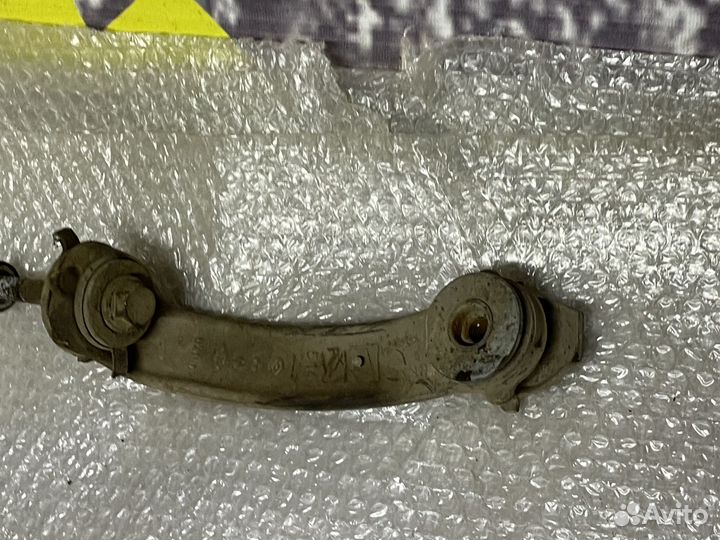 Кронштейн подрамника левый Laguna Лагуна 2