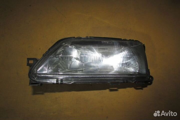 Фара Peugeot 306