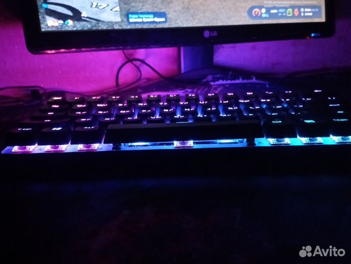 Игровая клавиатура hyperx