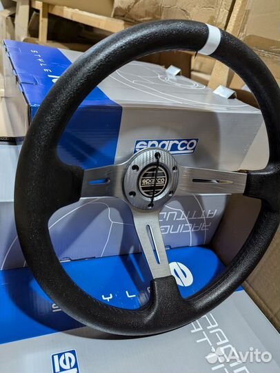 Гоночный руль с глубоким вылетом PU