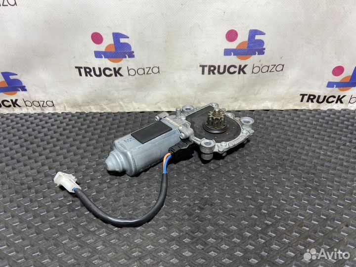 2572352 Моторчик стеклоподъемника левый