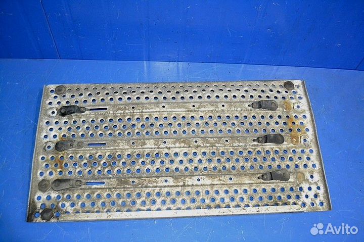 Металлический трапик mercedes-benz Actros MP4 1845