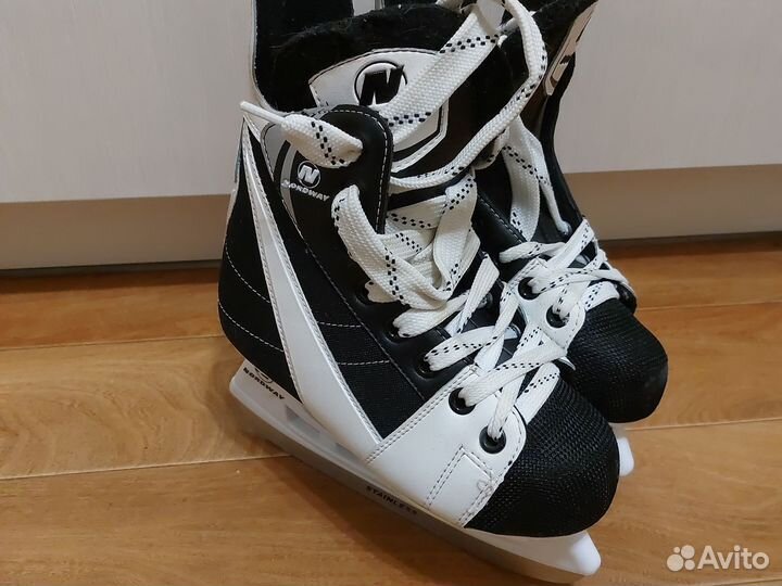 Коньки хоккейные 36 размер