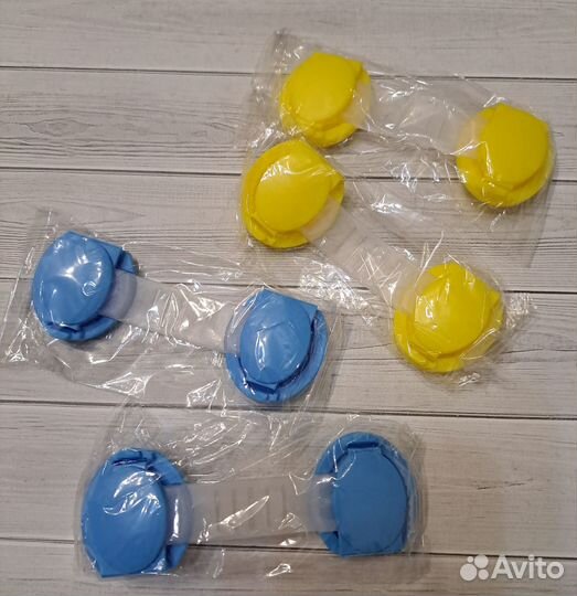 Защита для детей на ящики, розетки, углы