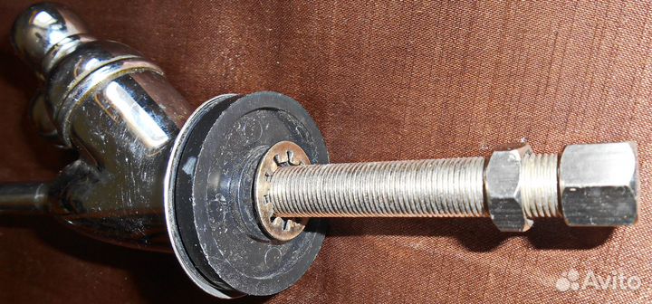 Продаётся гусак с краном для фильтра питьевой